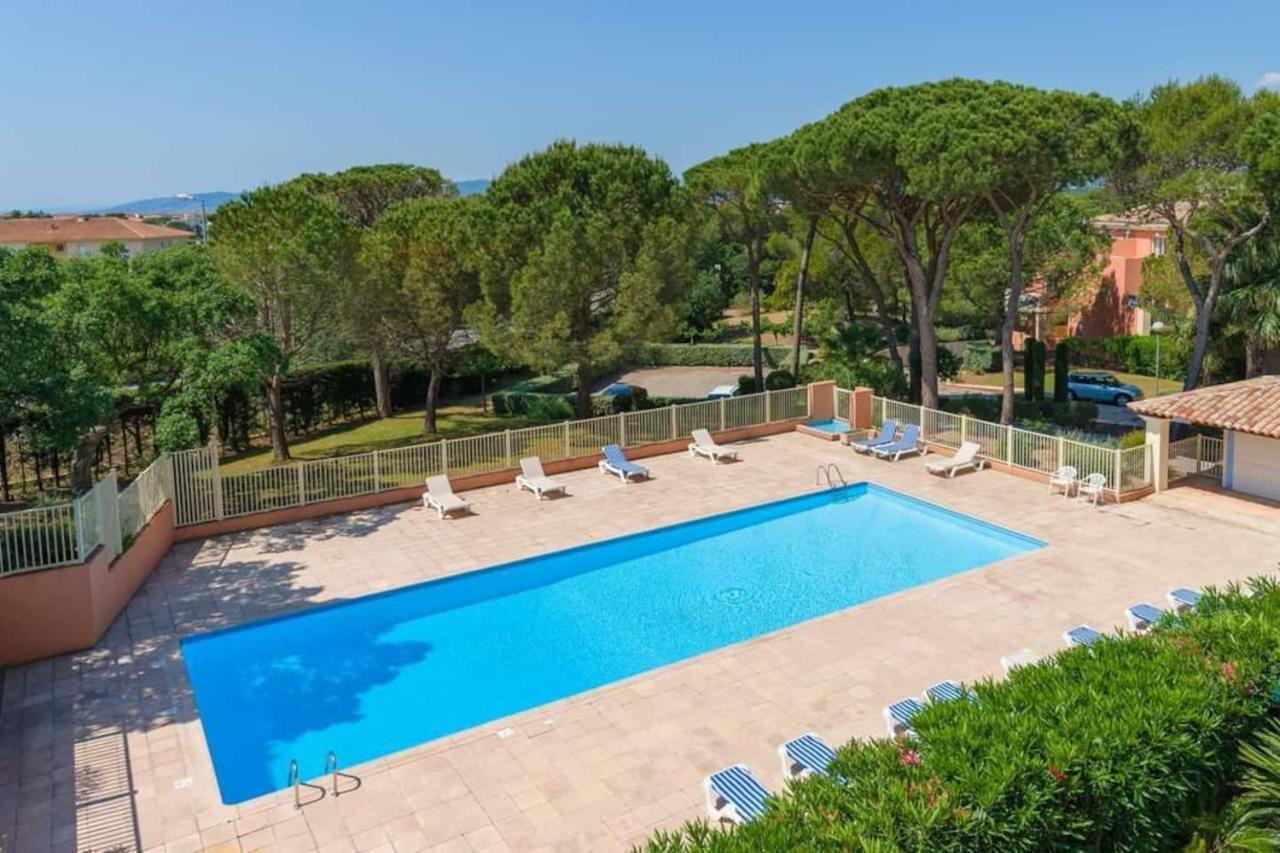 Oasis Des Grands Pins - Saint-Raphael - Residence Privee Avec Grande Piscine & Tennis Privee Екстериор снимка